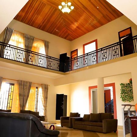 Osaah Bema Lodge Antoa Экстерьер фото