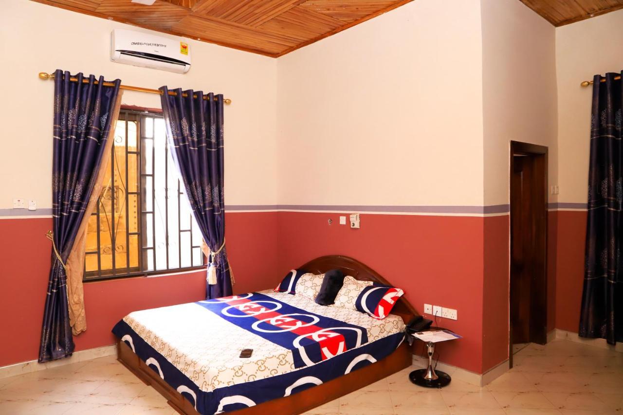Osaah Bema Lodge Antoa Экстерьер фото