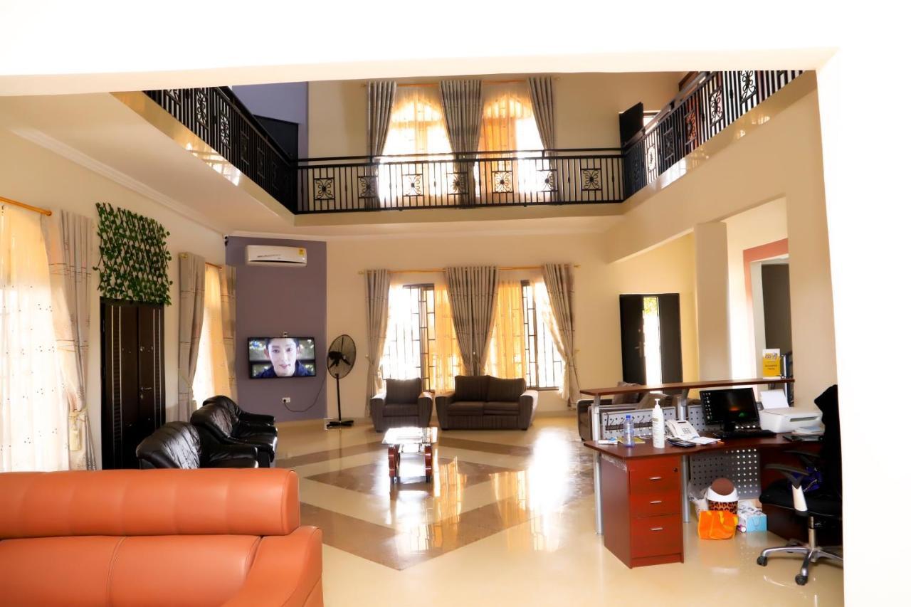Osaah Bema Lodge Antoa Экстерьер фото