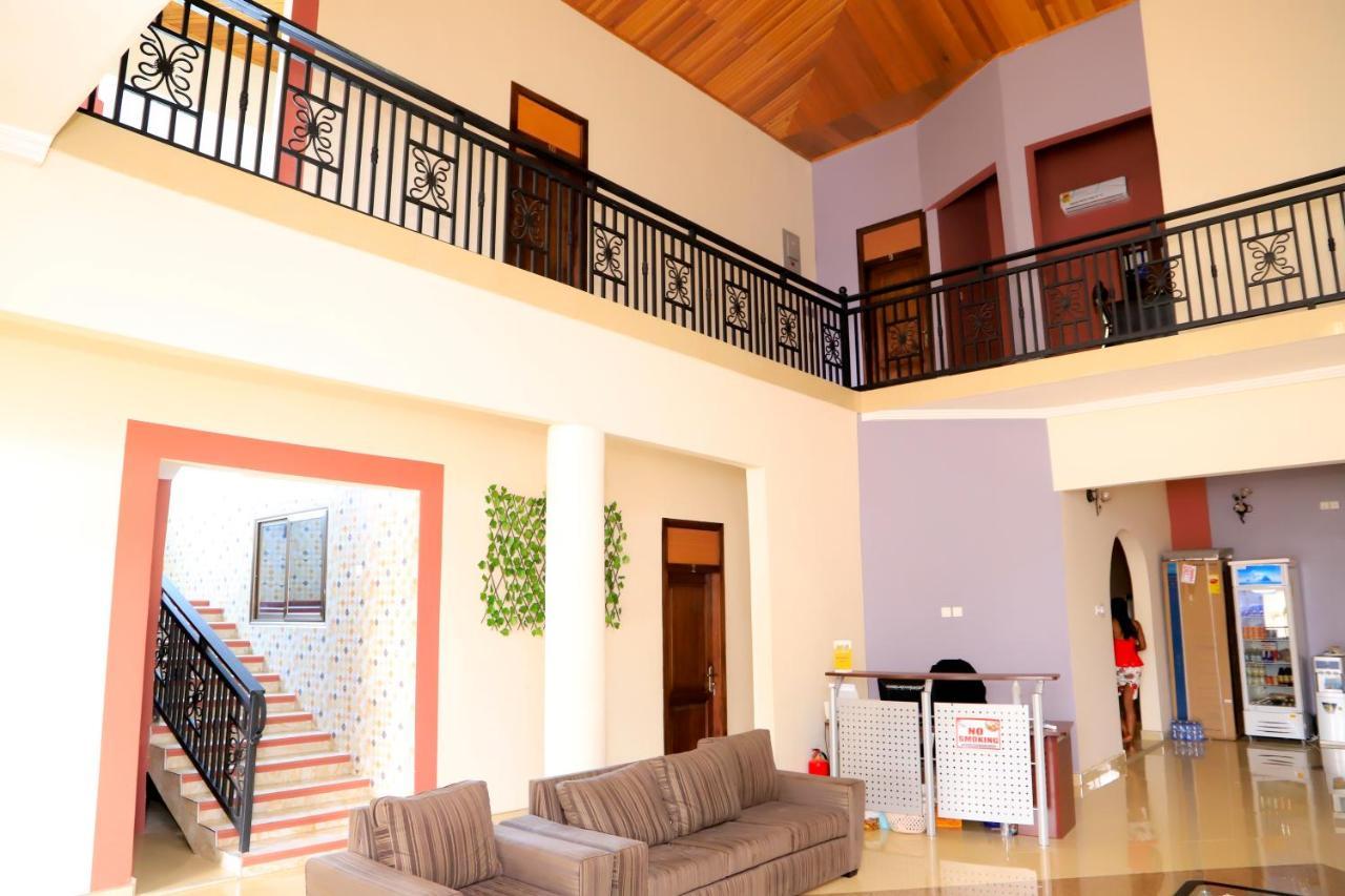 Osaah Bema Lodge Antoa Экстерьер фото